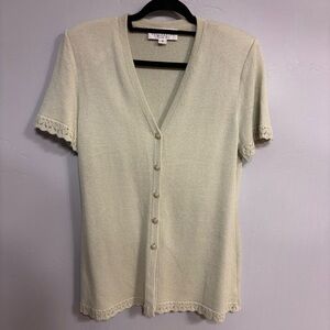 St. John Collection Creamy Light Green Button Short Sleeve Knit Top Sz 6 EUC
